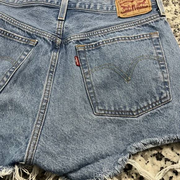 Levi's Light Blue Frayed Hem Jean Shorts - Picture 2 of 7